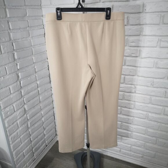 NWT Suzy Shier Ladies Size XL Cream Pull On Style Straight Leg Pants - Picture 2 of 6